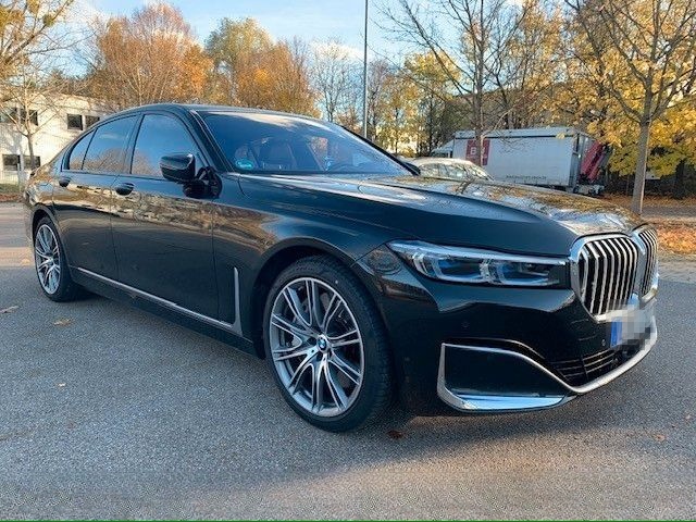 BMW 750 i xDrive Lim*Inspektion(BMW) und TÜV Neu* foto 3