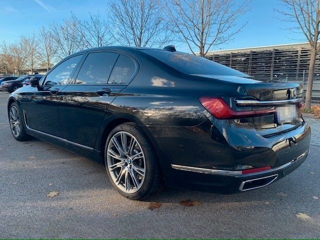 BMW 750 i xDrive Lim*Inspektion(BMW) und TÜV Neu* foto 8