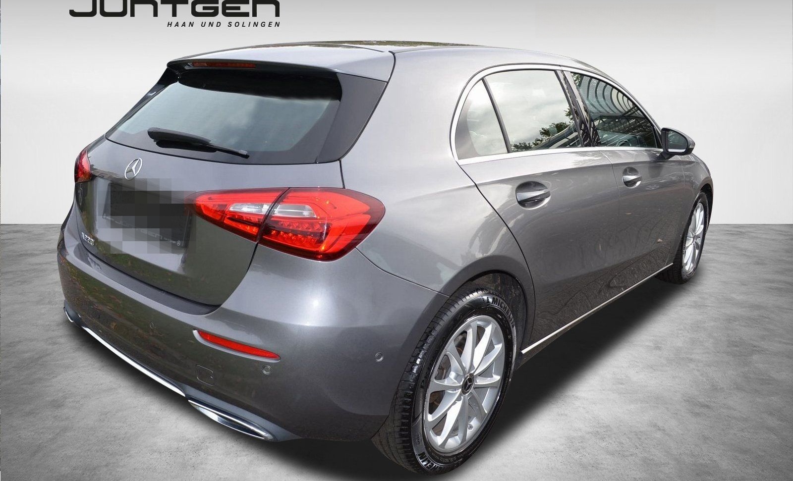 Mercedes-Benz A 220 NAVI PREMIUM + RFK + MBUX  + PARK ASSIST foto 6