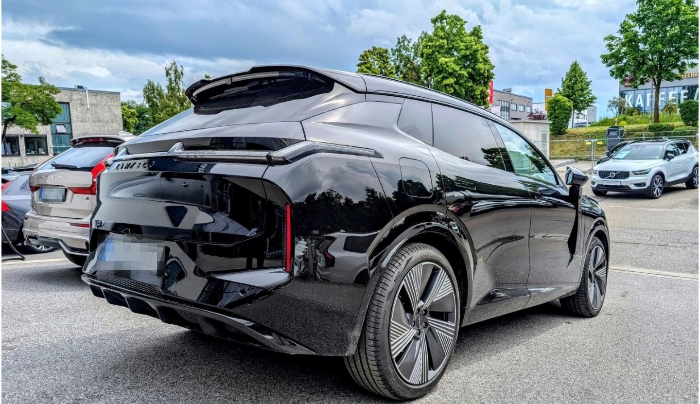 Lynk&Co 08 More / 4 Jahre Garantie / sofort verfügbar /  foto 2