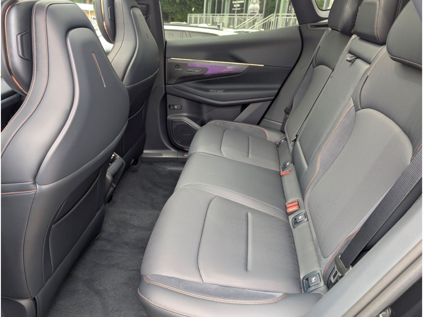 Lynk&Co 08 More / 4 Jahre Garantie / sofort verfügbar /  foto 9