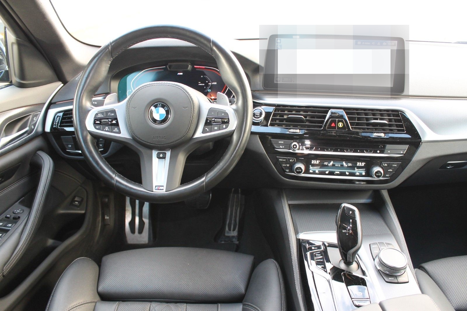 BMW 530xd Touring M-Sport NAV, ad.LED, ACC, AHK, 19" foto 13