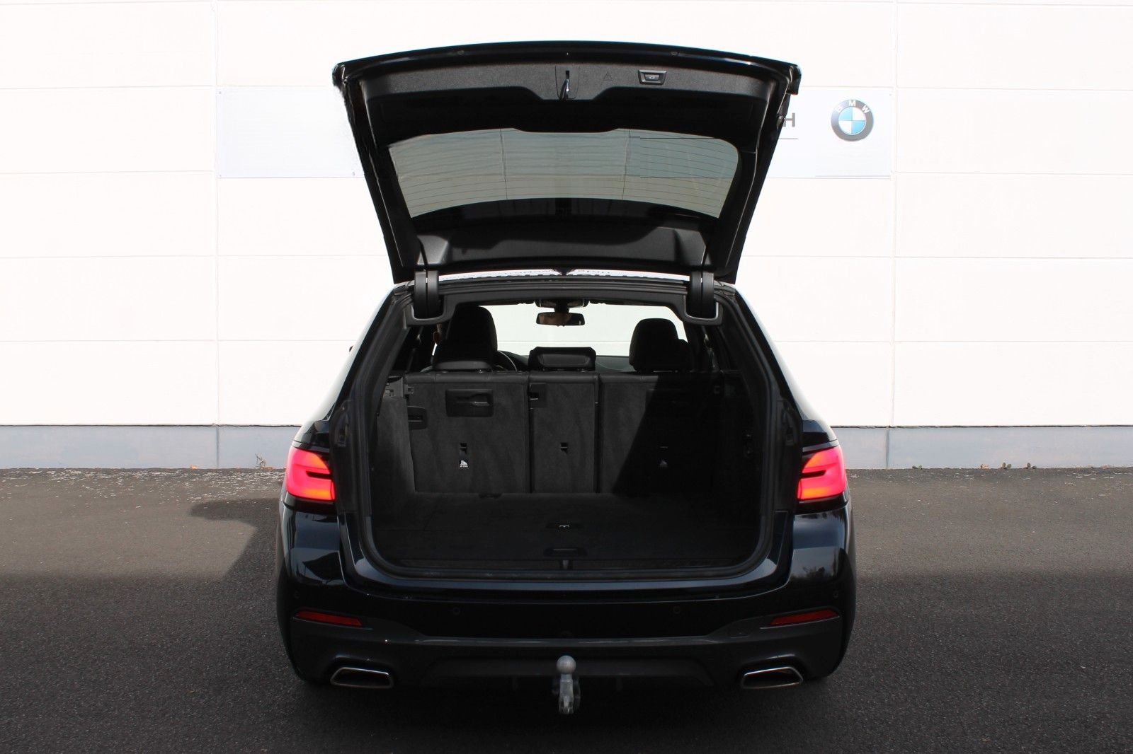 BMW 530xd Touring M-Sport NAV, ad.LED, ACC, AHK, 19" foto 5