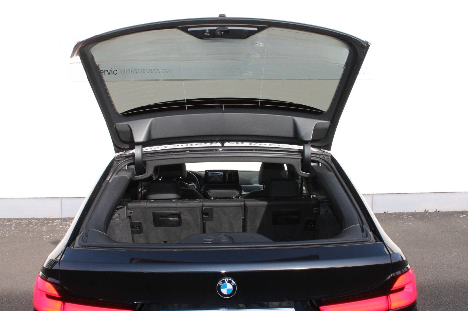 BMW 530xd Touring M-Sport NAV, ad.LED, ACC, AHK, 19" foto 6