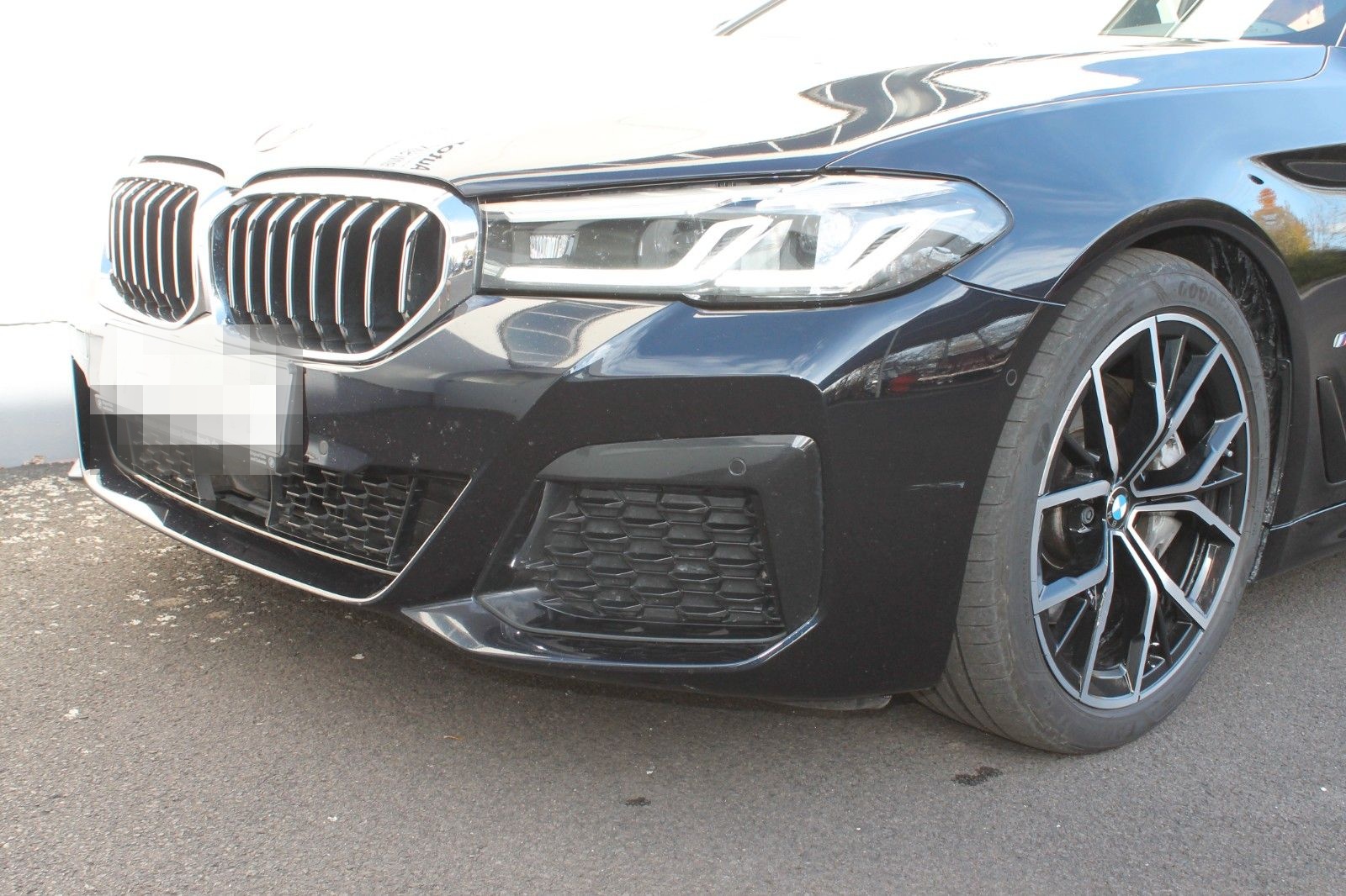 BMW 530xd Touring M-Sport NAV, ad.LED, ACC, AHK, 19" foto 9