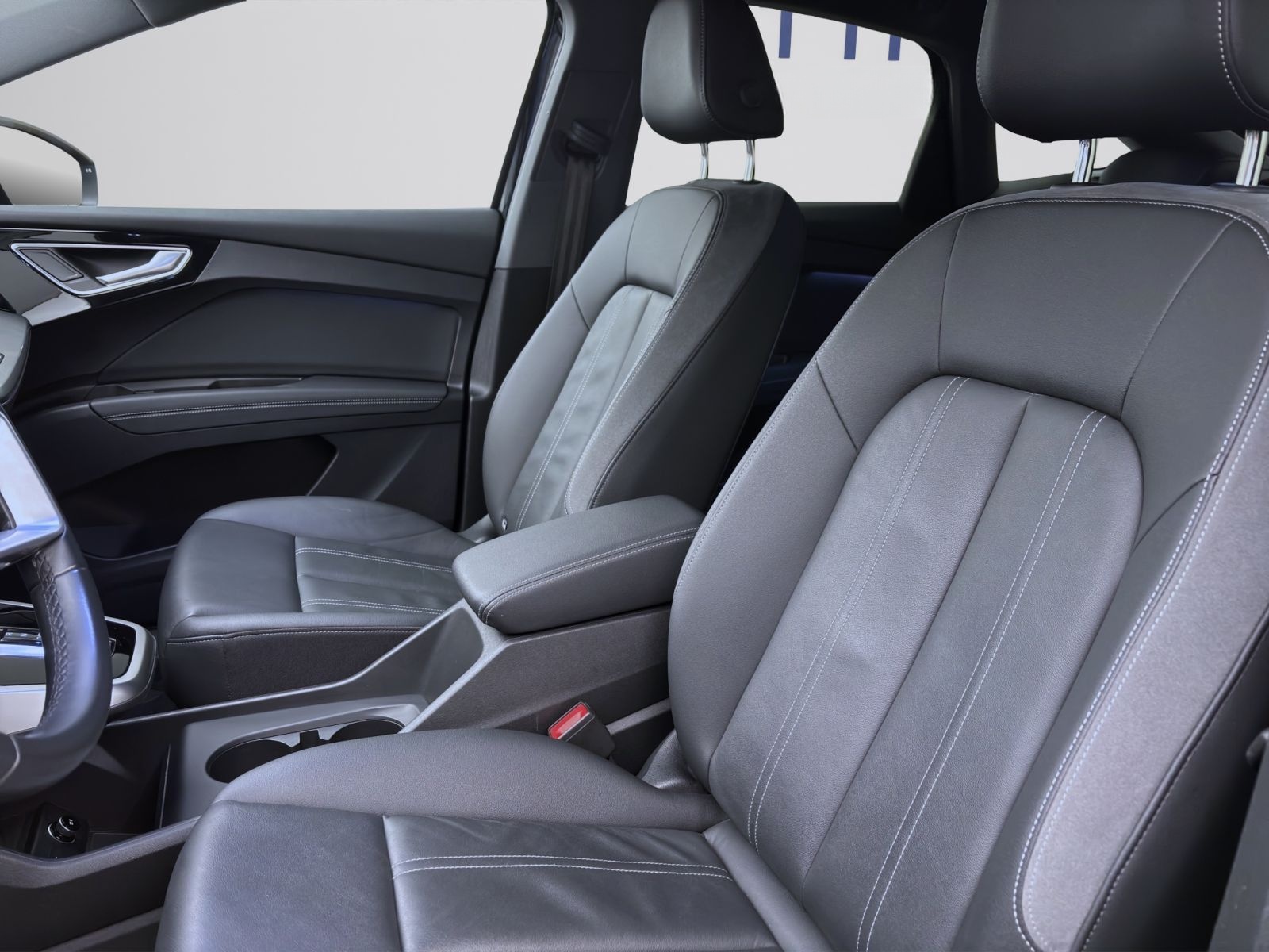 Audi Q4 Sportback 35 e-tron S LINE NAVI+ PDC MATRIX L foto 9