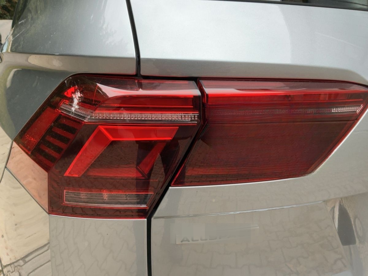 Volkswagen Tiguan Allspace Elegance 2.0TDI 4M DSG IQ+NAV+AC foto 16