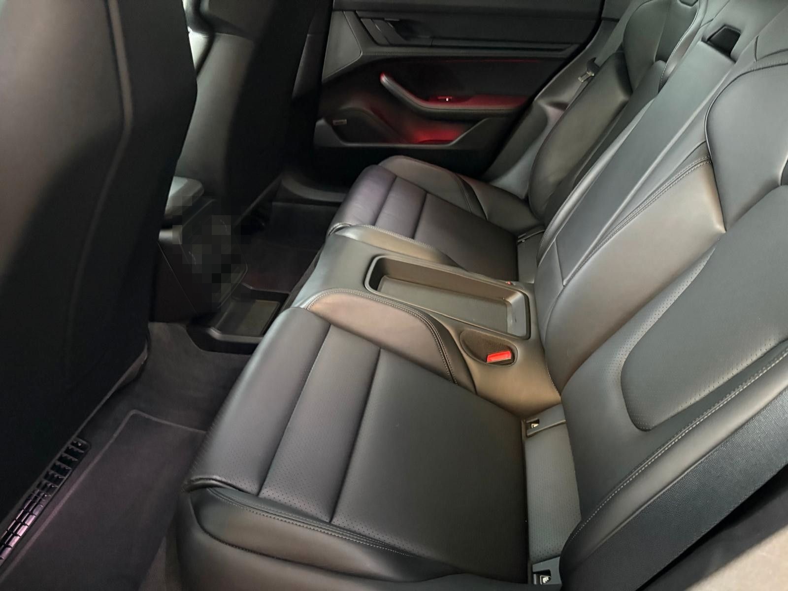 Porsche Taycan Sport Turismo/Sportchrono/Pano/SOH 100 foto 22