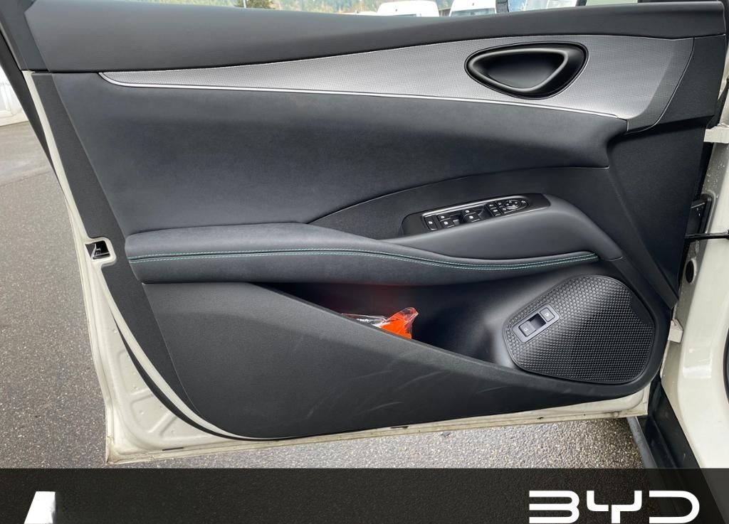 BYD SEAL 6 DM-i Touring Comfort Lite ACC+360KAM+Pano foto 4