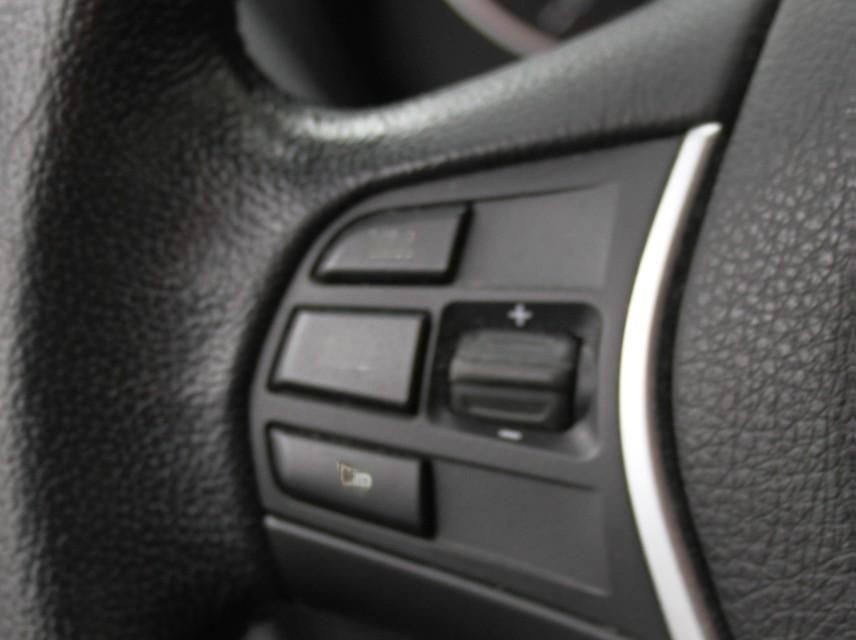 BMW 120i 1.6 Sport-Line Autom. Schiebedach LED Navi foto 21