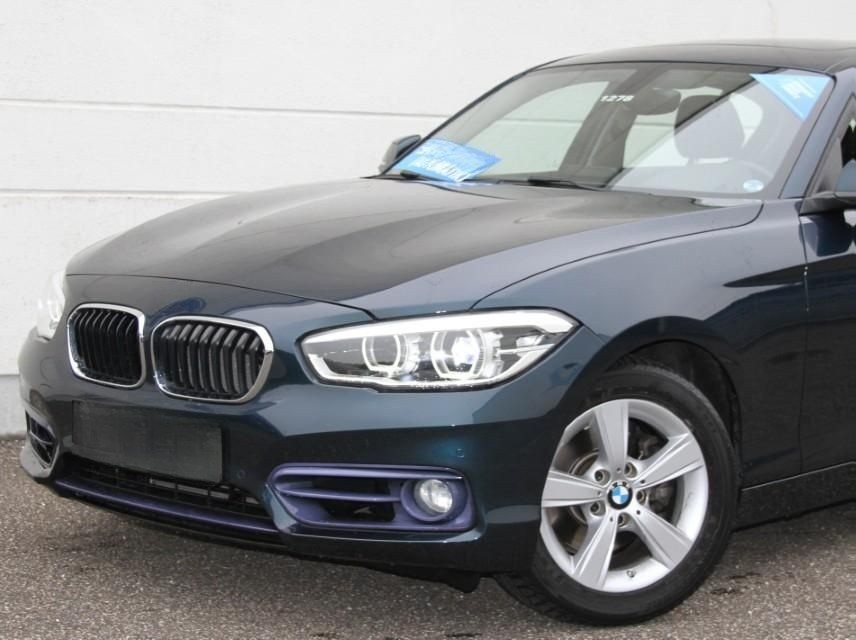 BMW 120i 1.6 Sport-Line Autom. Schiebedach LED Navi foto 6