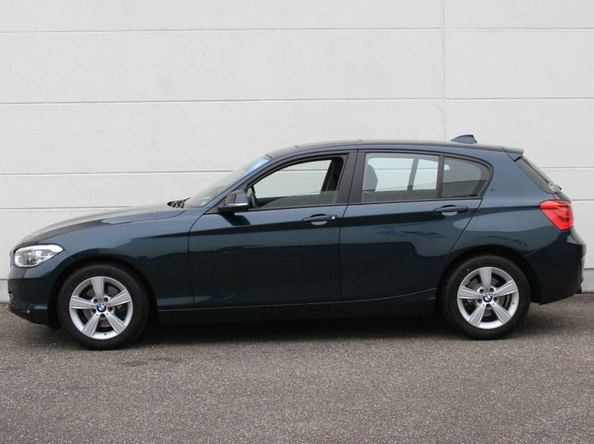 BMW 120i 1.6 Sport-Line Autom. Schiebedach LED Navi foto 8