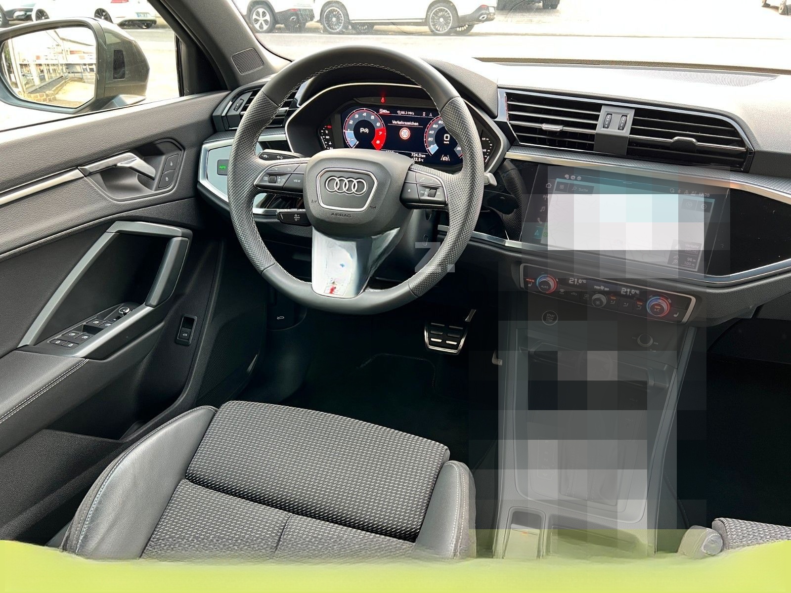 Audi Q3 S Line 2x S-LINE*KAM*LED*MMI*KeyLess*AHK V*18 foto 16