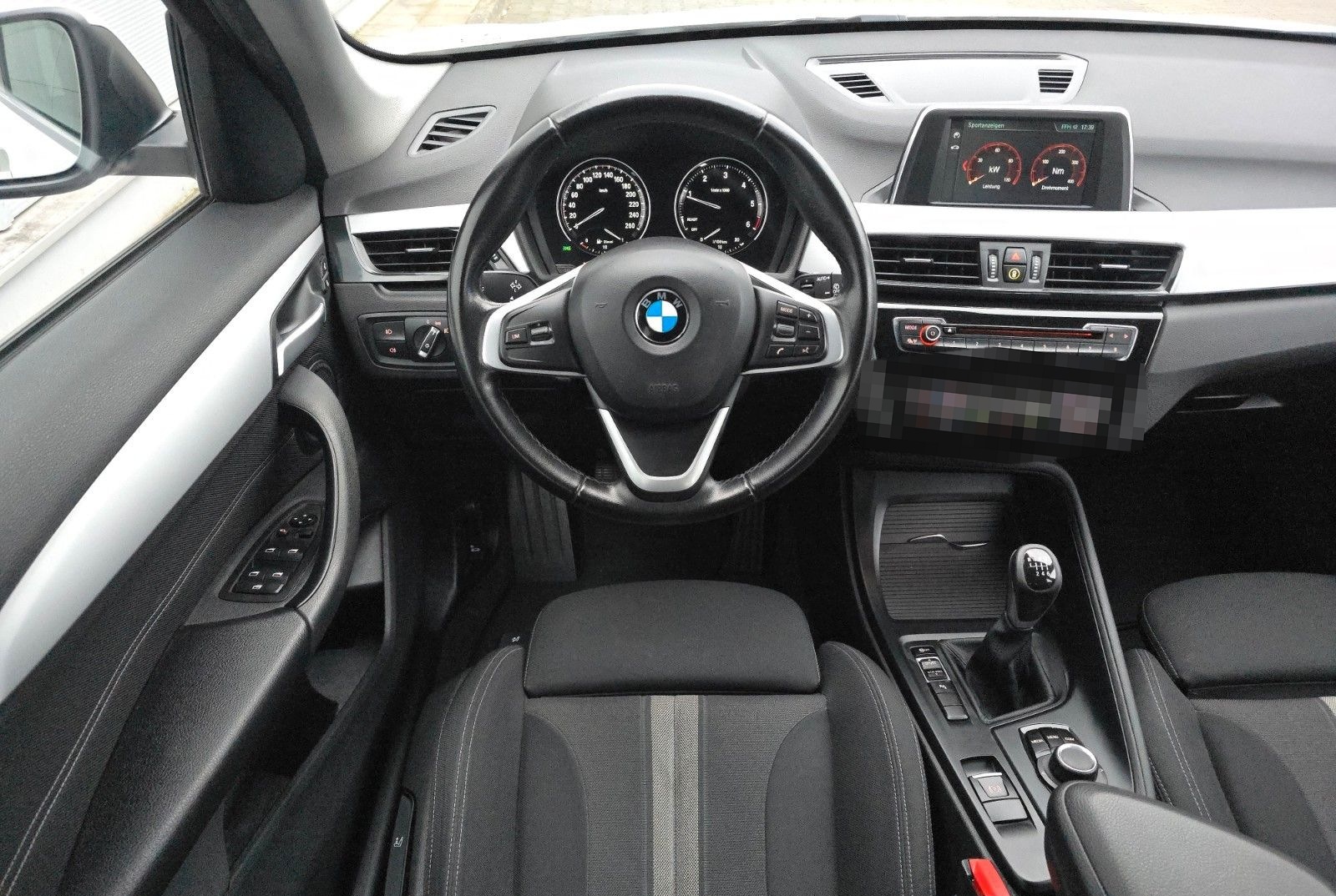 BMW X1 sDrive 18d foto 18