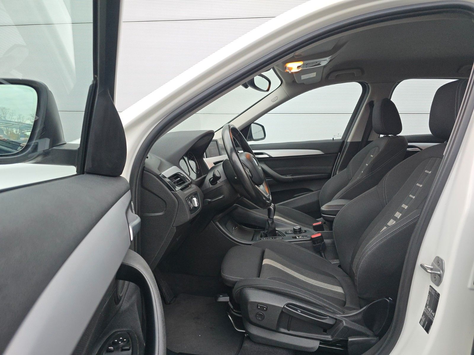 BMW X1 sDrive 18d foto 9