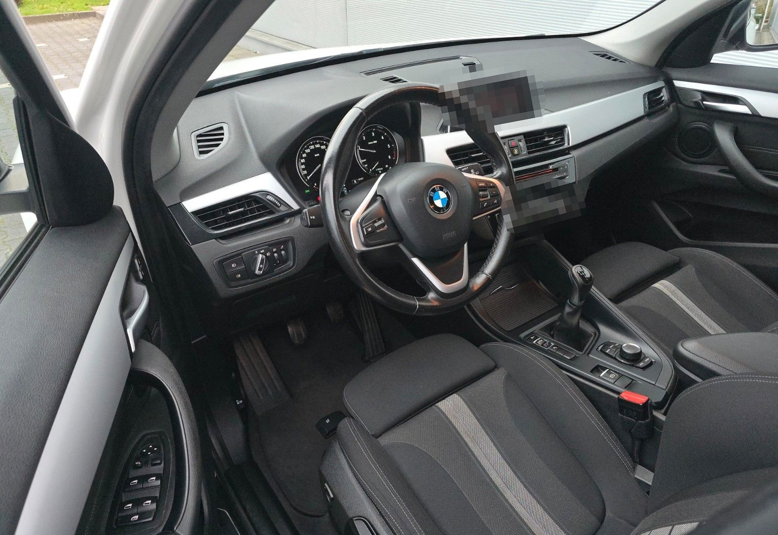 BMW X1 sDrive 18d foto 10