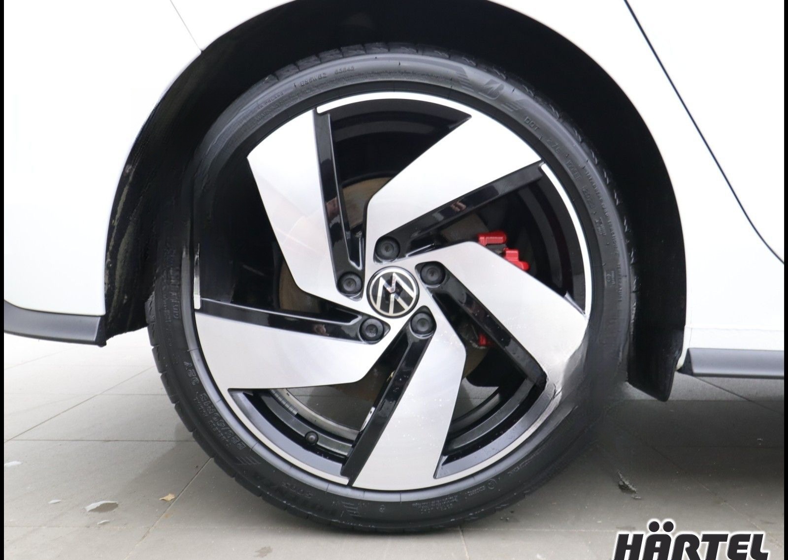 Volkswagen GOLF 8 GTI 2.0 TSI DSG (+NAVI+AUTOMATIK) LED foto 14