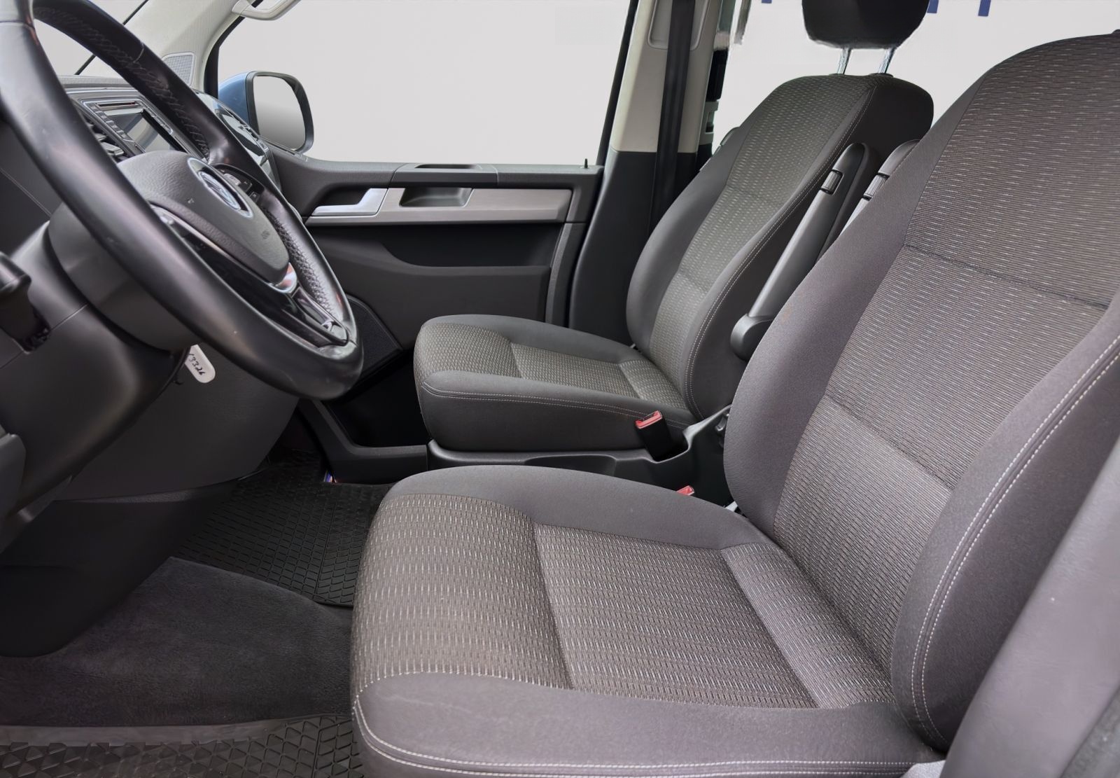 Volkswagen T6 Multivan 2.0 TDI DSG COMFORTLINE AHK ACC NAVI foto 9
