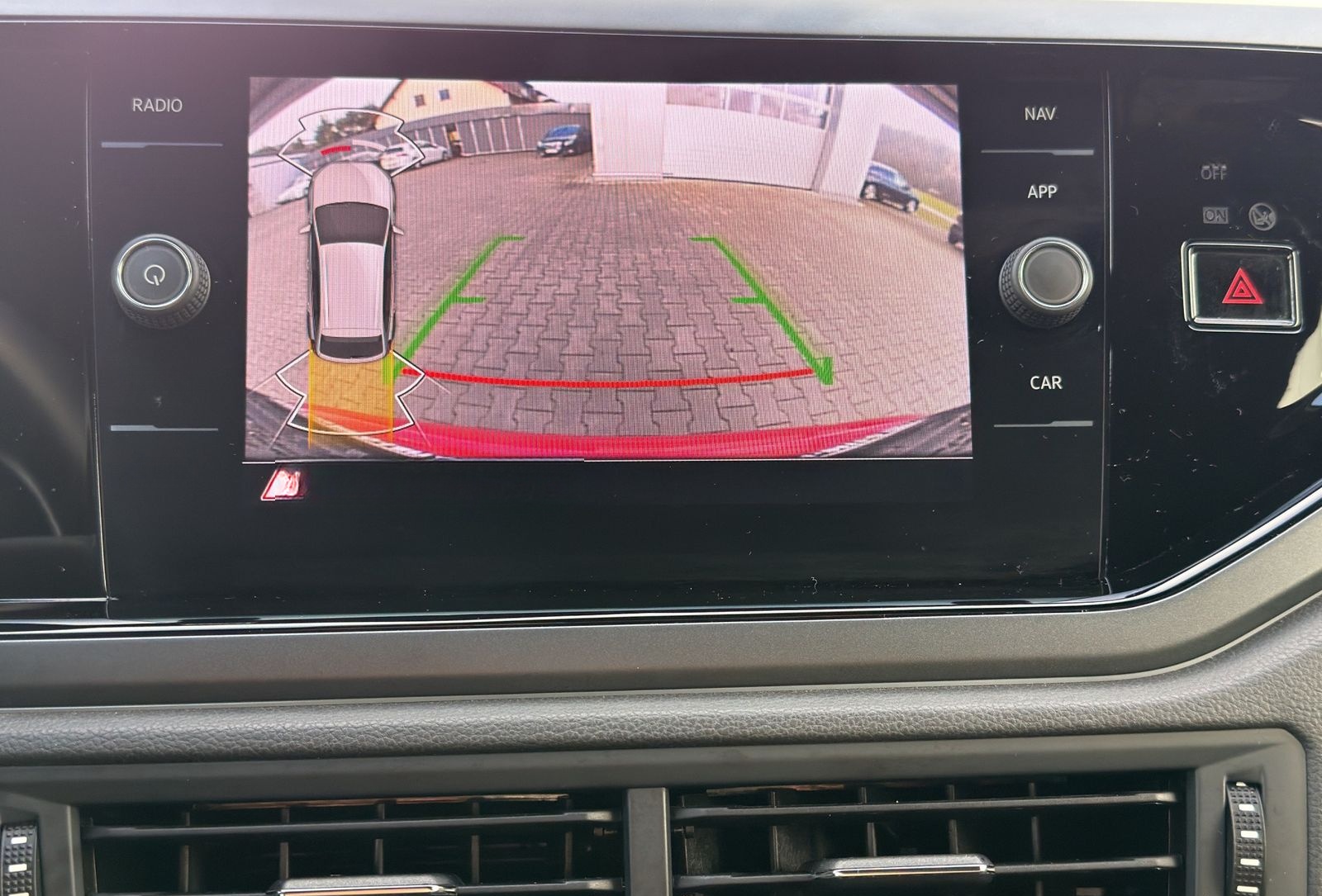 Volkswagen Taigo 1.0 TSI DSG R-Line ACC Matrix BEATS 18RFK foto 17