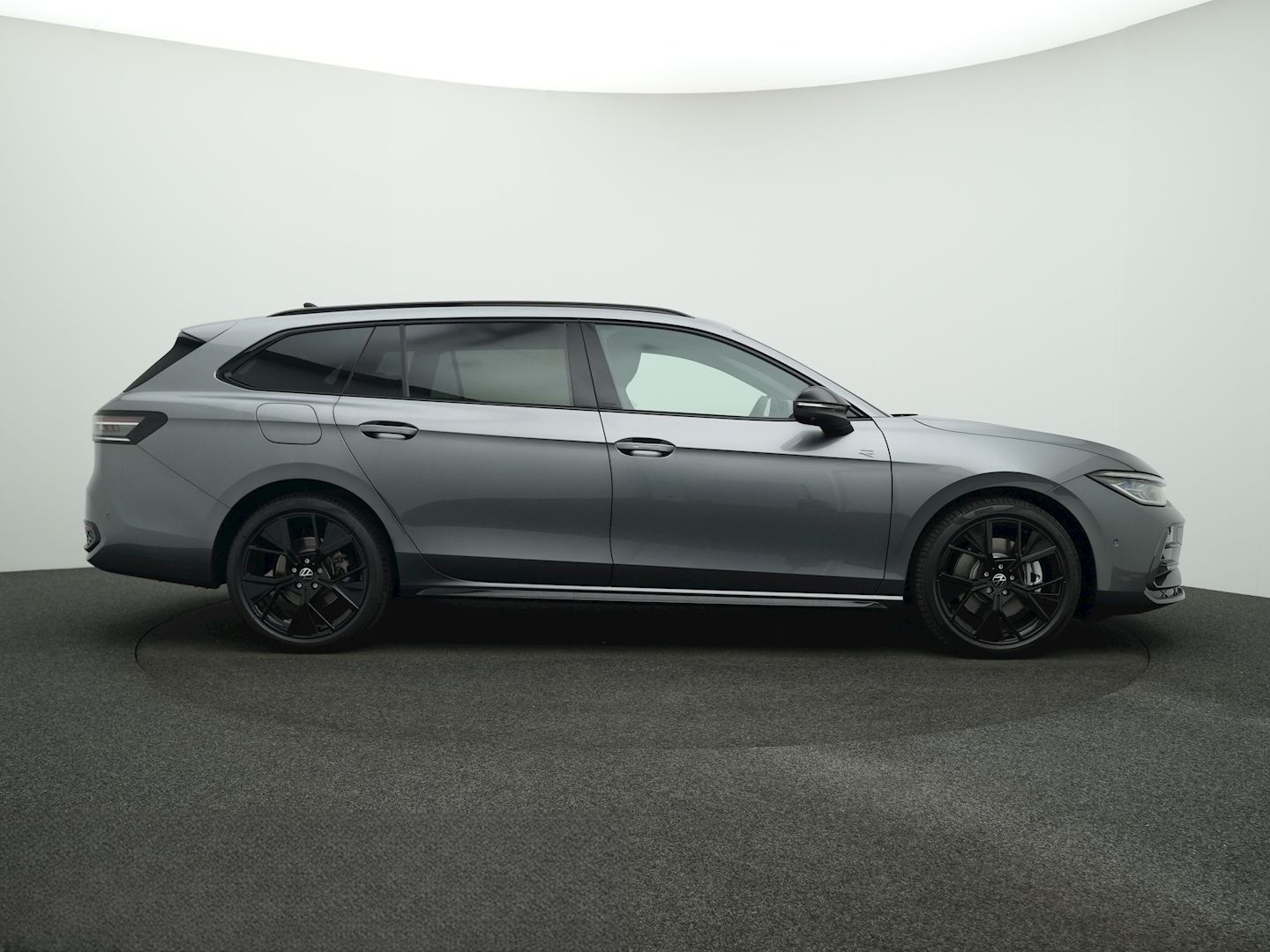 Volkswagen Passat 2.0 TDI DSG 4Mo R-Line BLACK-STYLE 5-J-GA foto 8