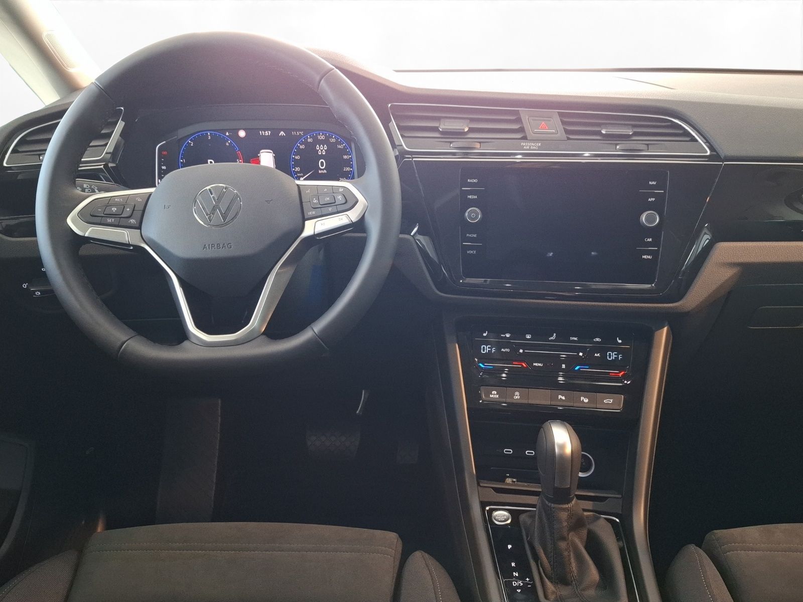 Volkswagen Touran Highline 150 PS DSG | AHZV. | NAVI uvm. foto 6