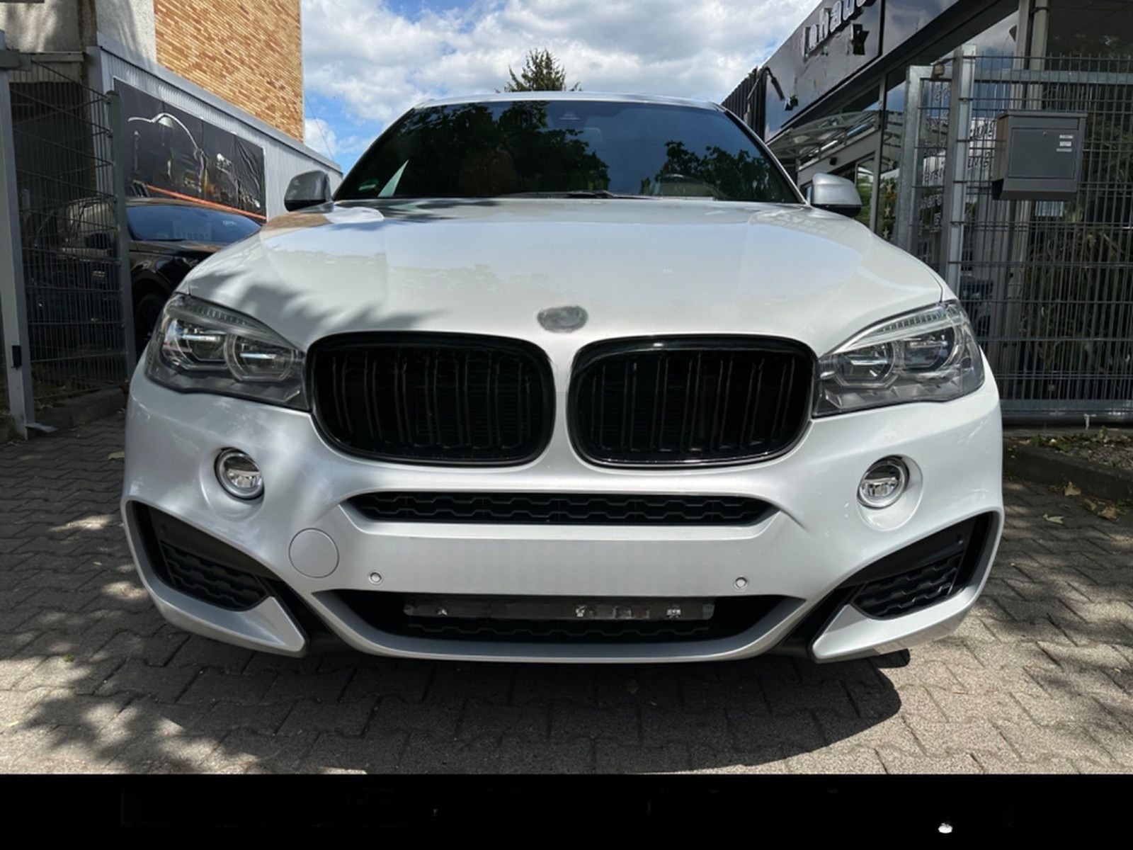BMW X6 xDrive 35i M / HEAD UP - LEDER - SSD - KAMERA foto 2