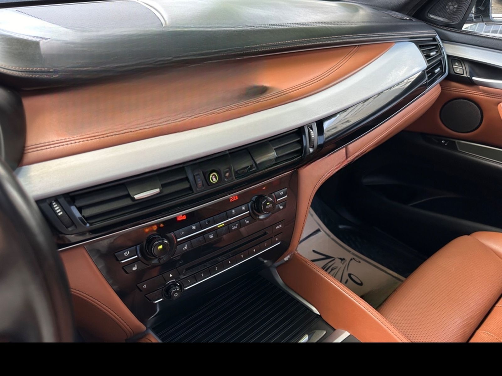 BMW X6 xDrive 35i M / HEAD UP - LEDER - SSD - KAMERA foto 9