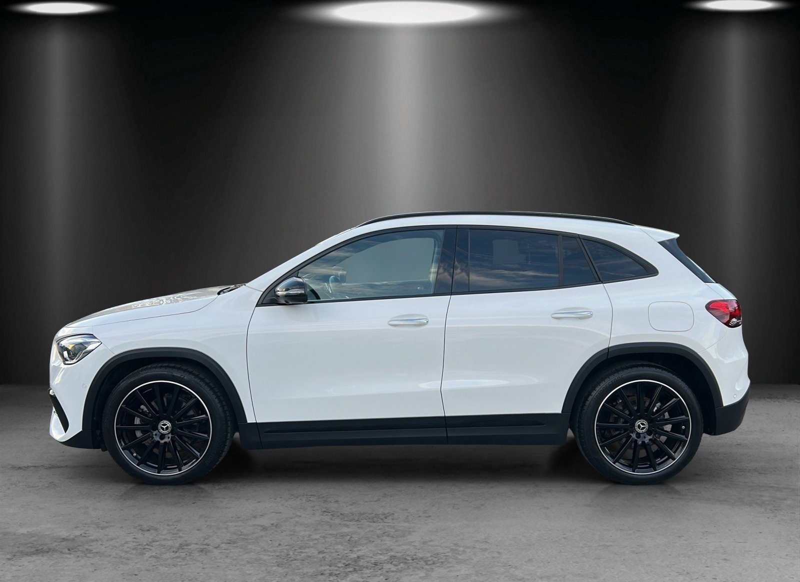Mercedes-Benz GLA250 4M AMG Pano DISTRO Standhz AHK Burme MLED foto 2