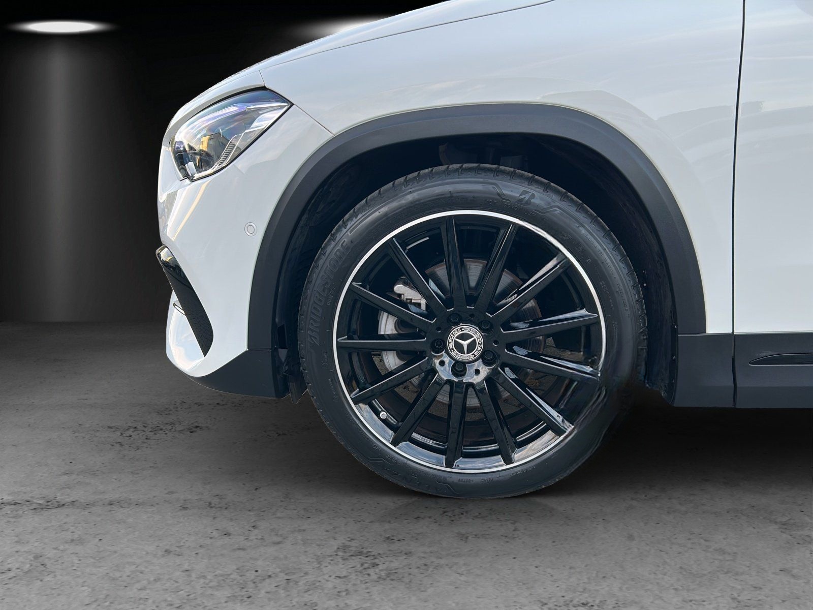 Mercedes-Benz GLA250 4M AMG Pano DISTRO Standhz AHK Burme MLED foto 15