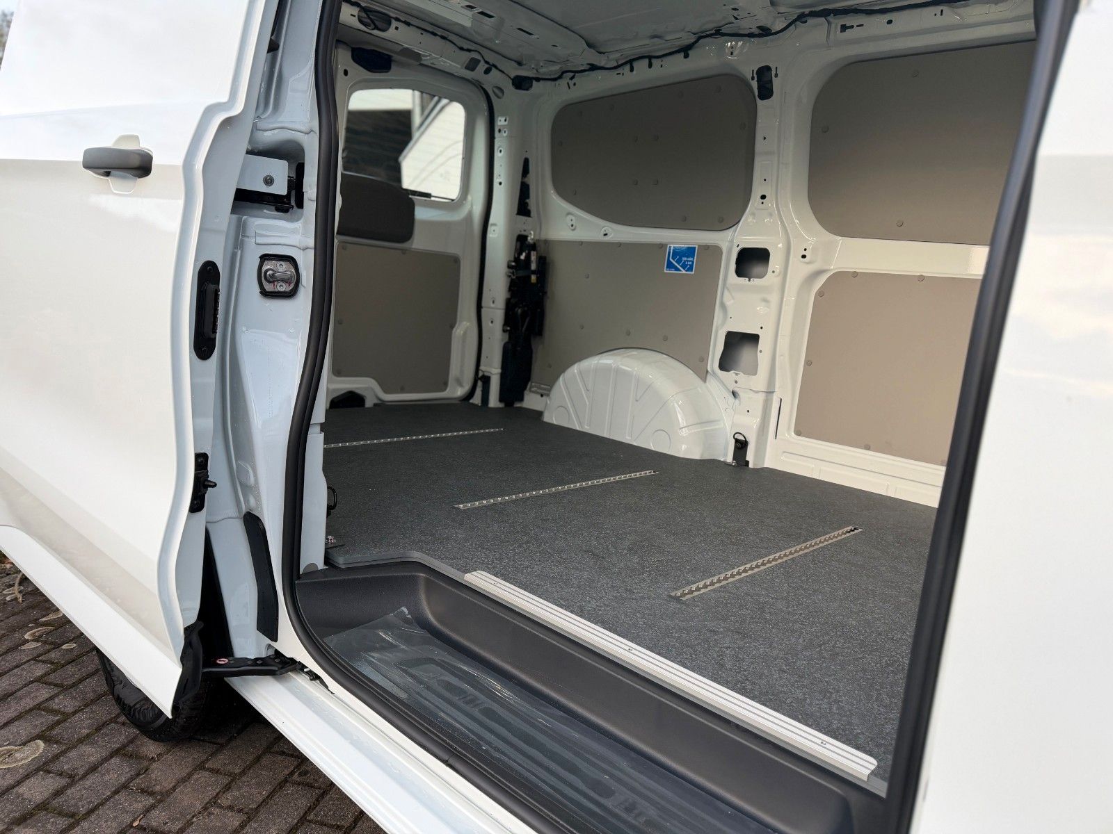 Volkswagen T7 Transporter *LED*AHK*TEMPO*KAMERA*SOFORT! foto 11