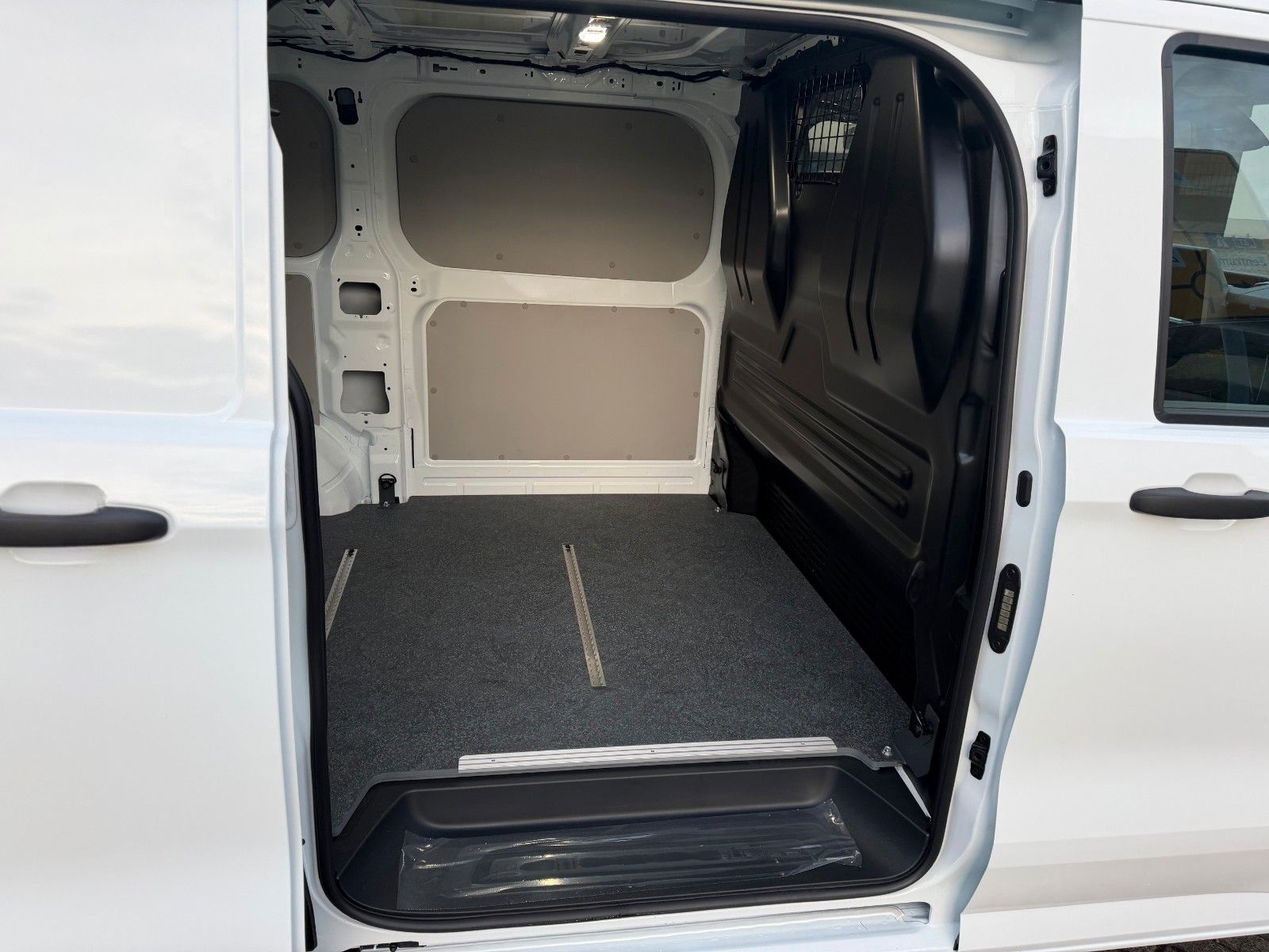 Volkswagen T7 Transporter *LED*AHK*TEMPO*KAMERA*SOFORT! foto 10