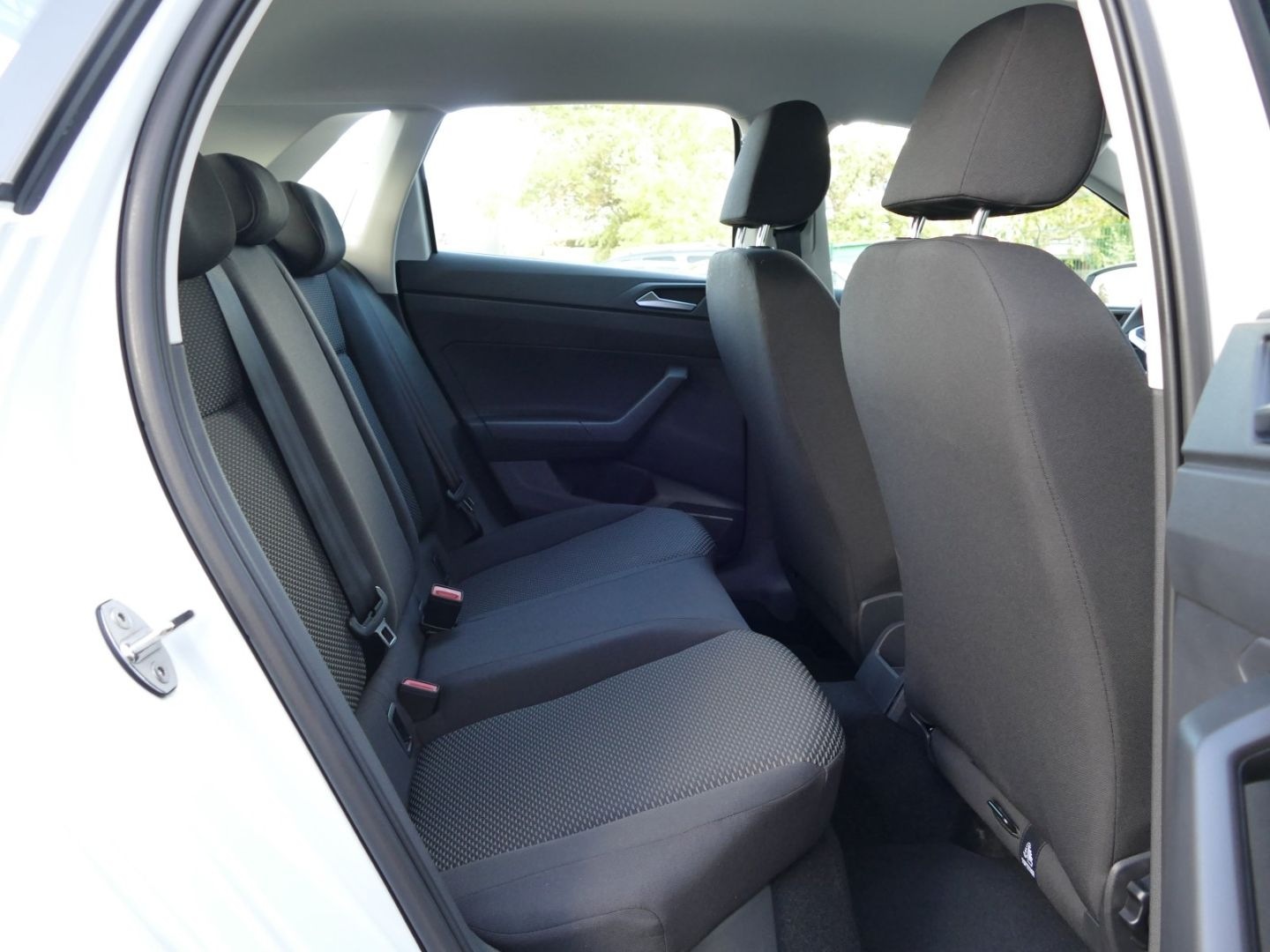 Volkswagen Polo VI 1.0 MPI 59kW Facelift KLIMA LED SHZ PDC foto 8