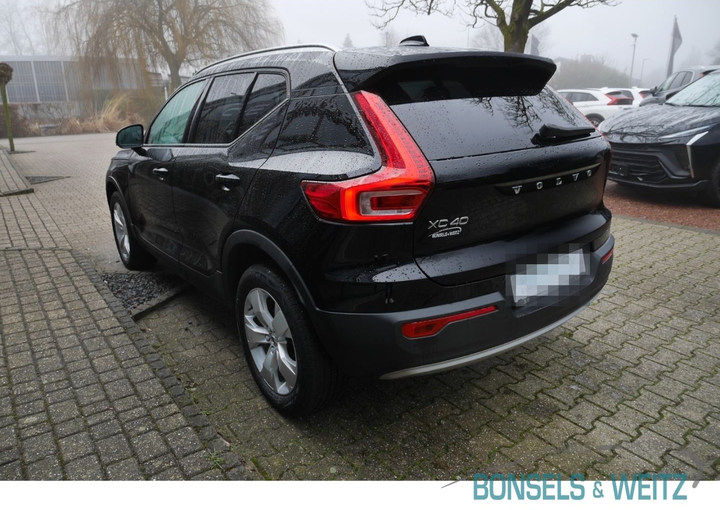 Volvo XC40 T3 MOMENTUM PRO GEARTRONIC Navi Digitales C foto 3