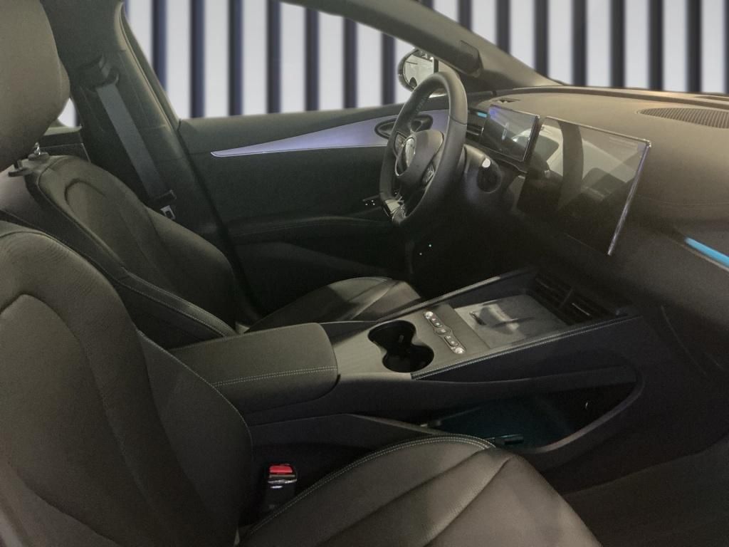 BYD Seal 6 DM-i Touring Comfort Lite AUT Kam. Navi foto 15