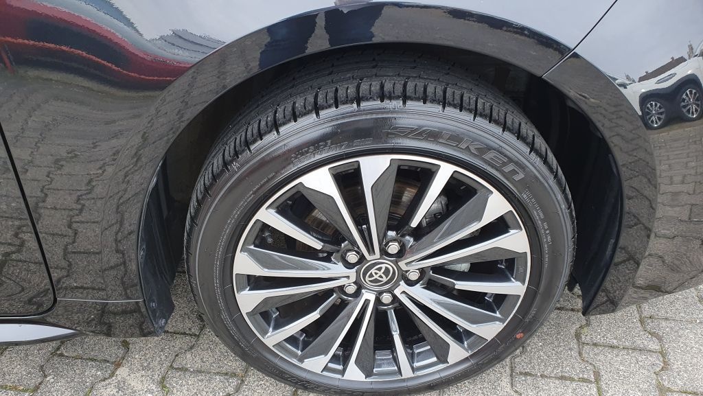 Toyota Corolla 1.8 Hybrid TS Team D mit Technik-Paket foto 4