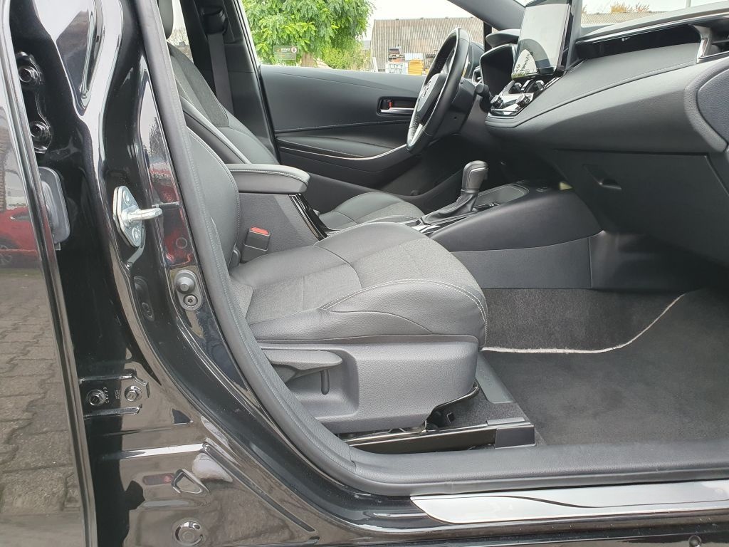 Toyota Corolla 1.8 Hybrid TS Team D mit Technik-Paket foto 8