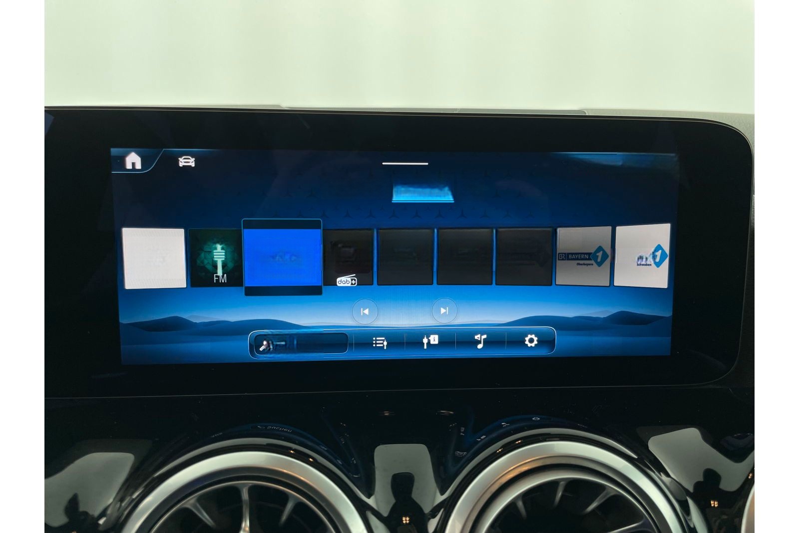 Mercedes-Benz GLA 220 d 4MATIC AMG Line*PANO*AHK*NAVI*LED*SHZ* foto 22