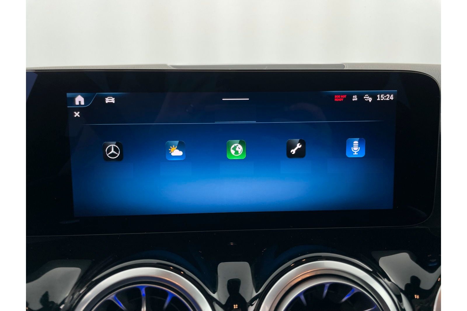 Mercedes-Benz GLA 220 d 4MATIC AMG Line*PANO*AHK*NAVI*LED*SHZ* foto 23