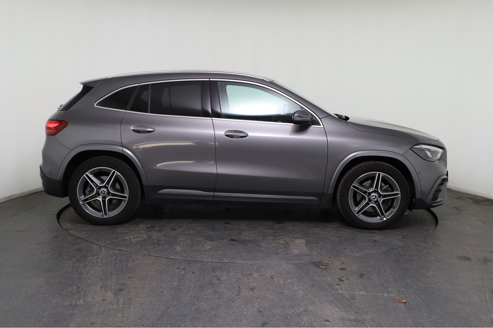 Mercedes-Benz GLA 220 d 4MATIC AMG Line*PANO*AHK*NAVI*LED*SHZ* foto 10