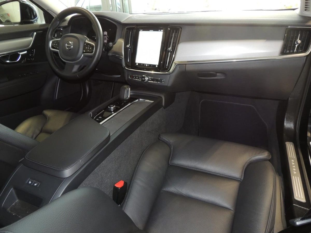 Volvo V90 B4 (Benzin) Plus Bright Klima Navi Leder foto 2