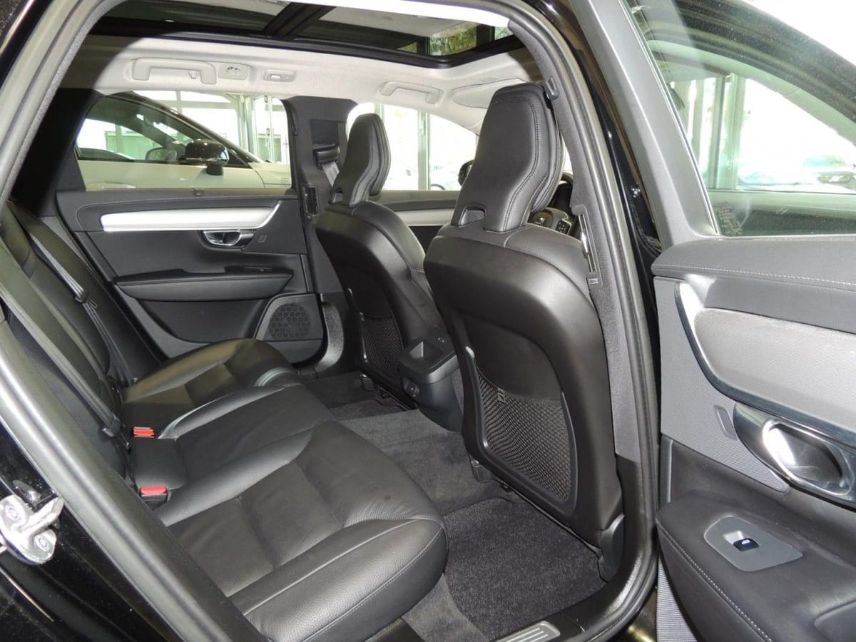 Volvo V90 B4 (Benzin) Plus Bright Klima Navi Leder foto 4