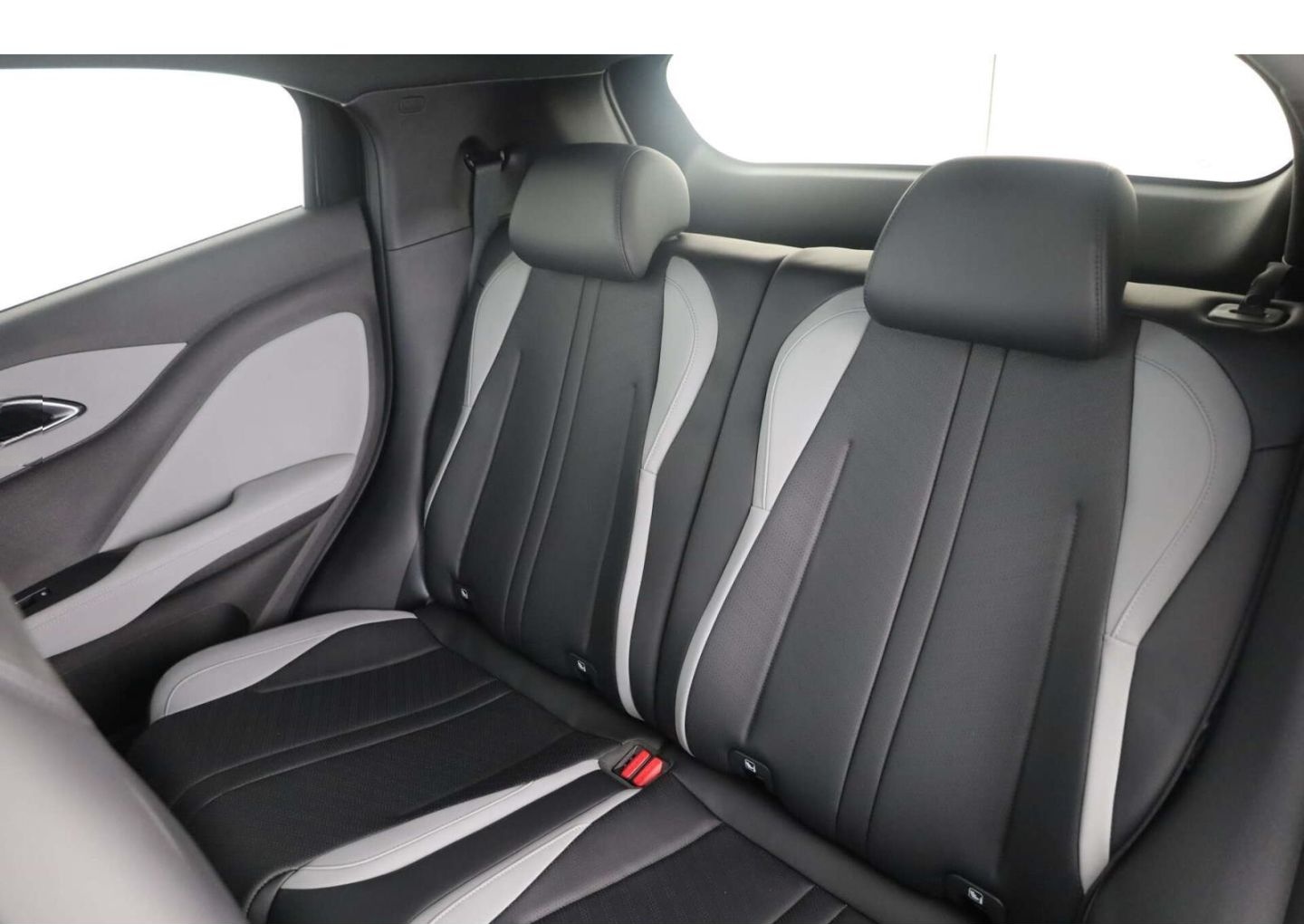 BYD Dolphin Surf Elektro Comfort foto 11