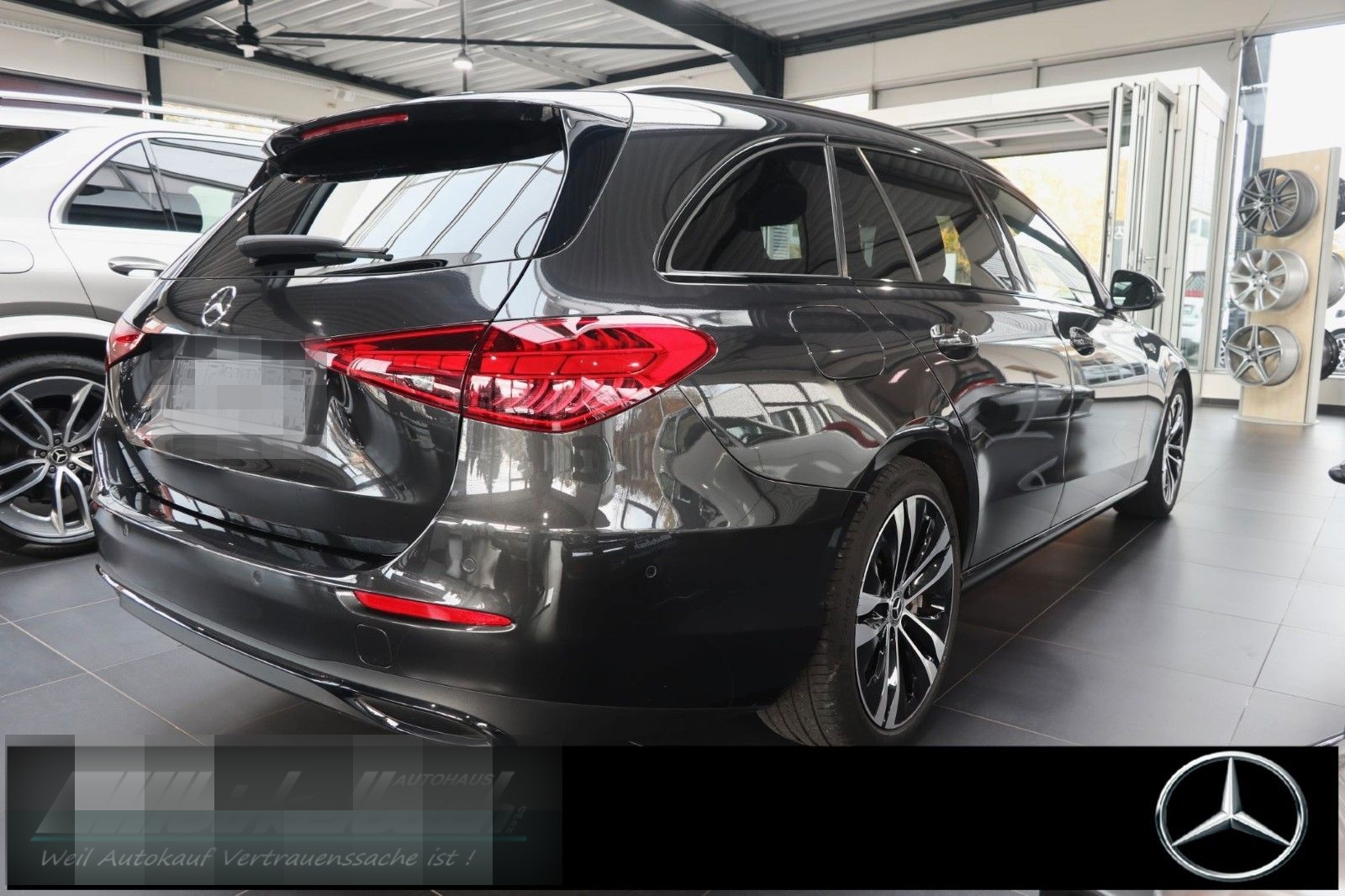 Mercedes-Benz C 300 T d Avantgarde Night LED TWA MBUX foto 4