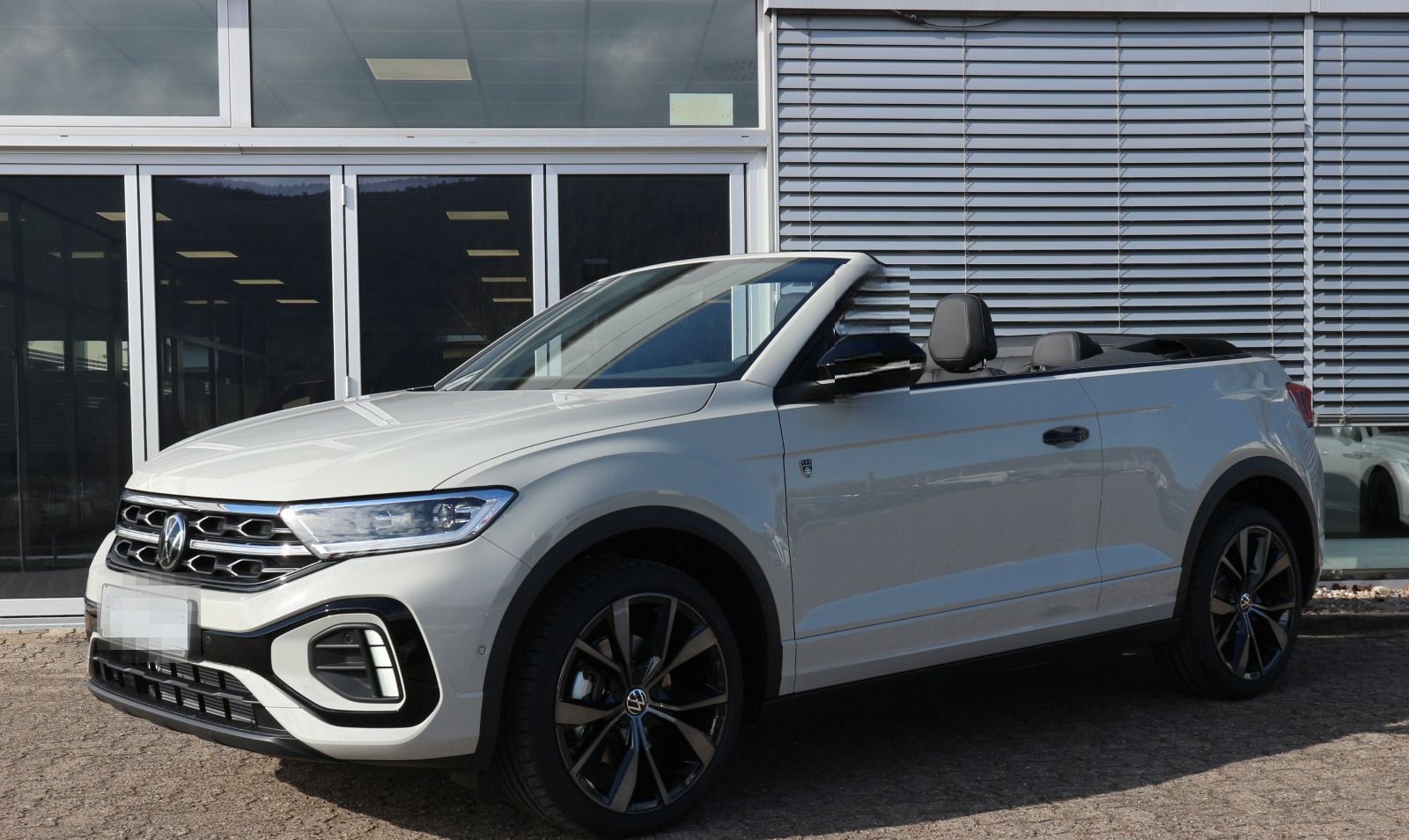 Volkswagen T-Roc Cabriolet R-Line Edition Karmann PLUS 1.5 foto 2