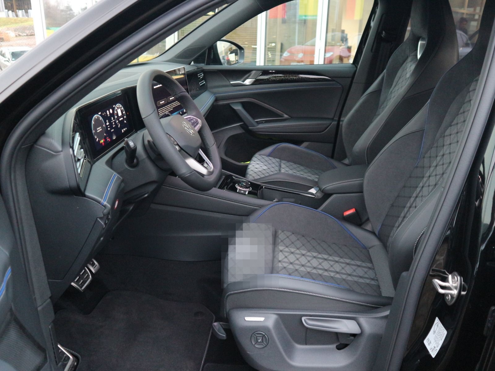 Volkswagen Tiguan R-Line 2,0 TDI SCR 4MOTION (193 PS) DSG*A foto 5