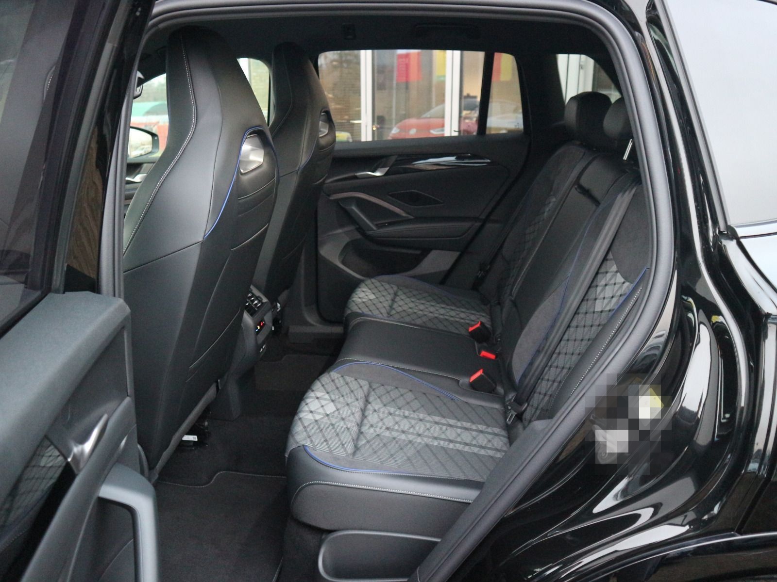 Volkswagen Tiguan R-Line 2,0 TDI SCR 4MOTION (193 PS) DSG*A foto 6