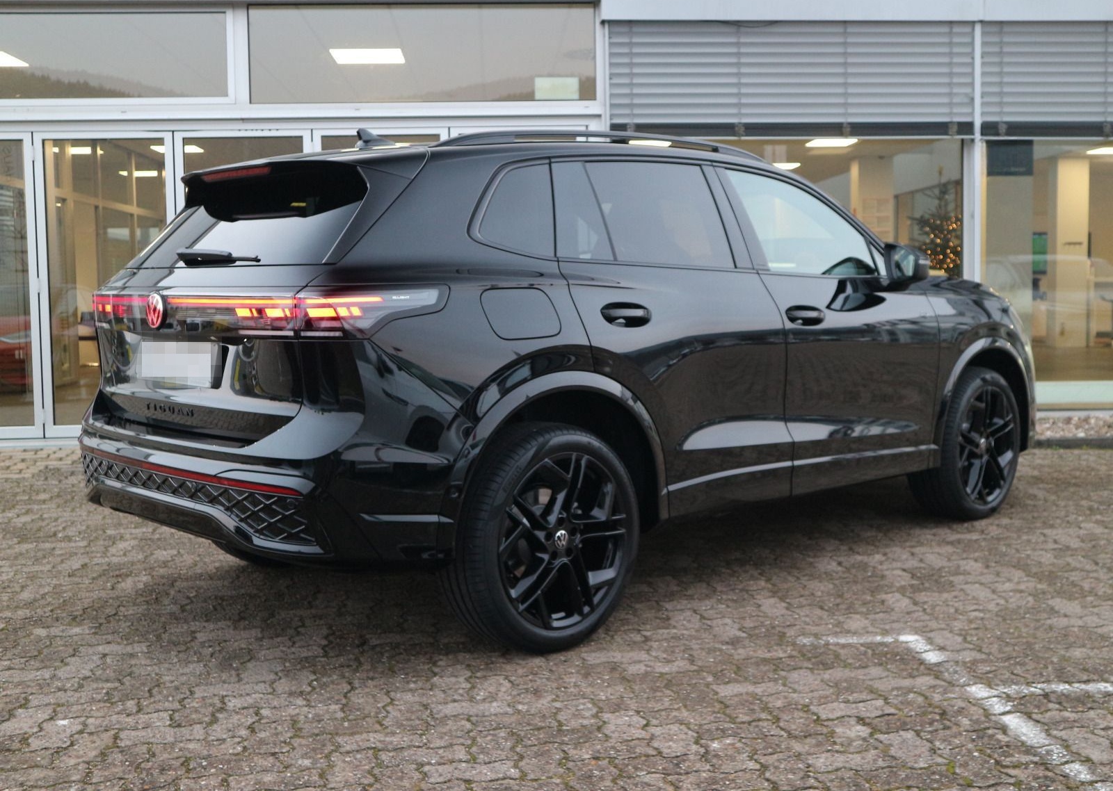 Volkswagen Tiguan R-Line 2,0 TDI SCR 4MOTION (193 PS) DSG*A foto 10