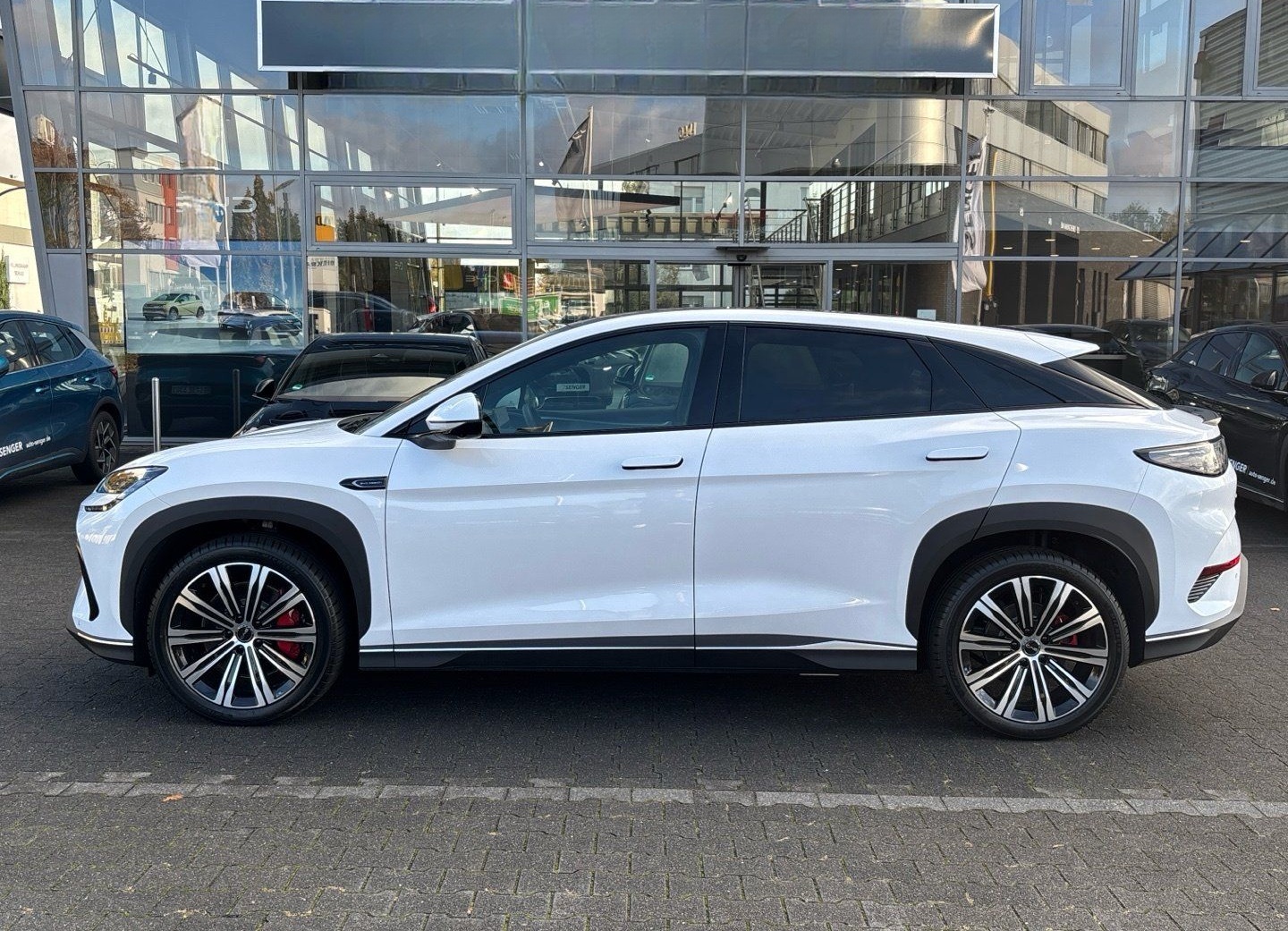 BYD Sealion 7 Design AWD Dynaudio Panorama Carplay foto 2