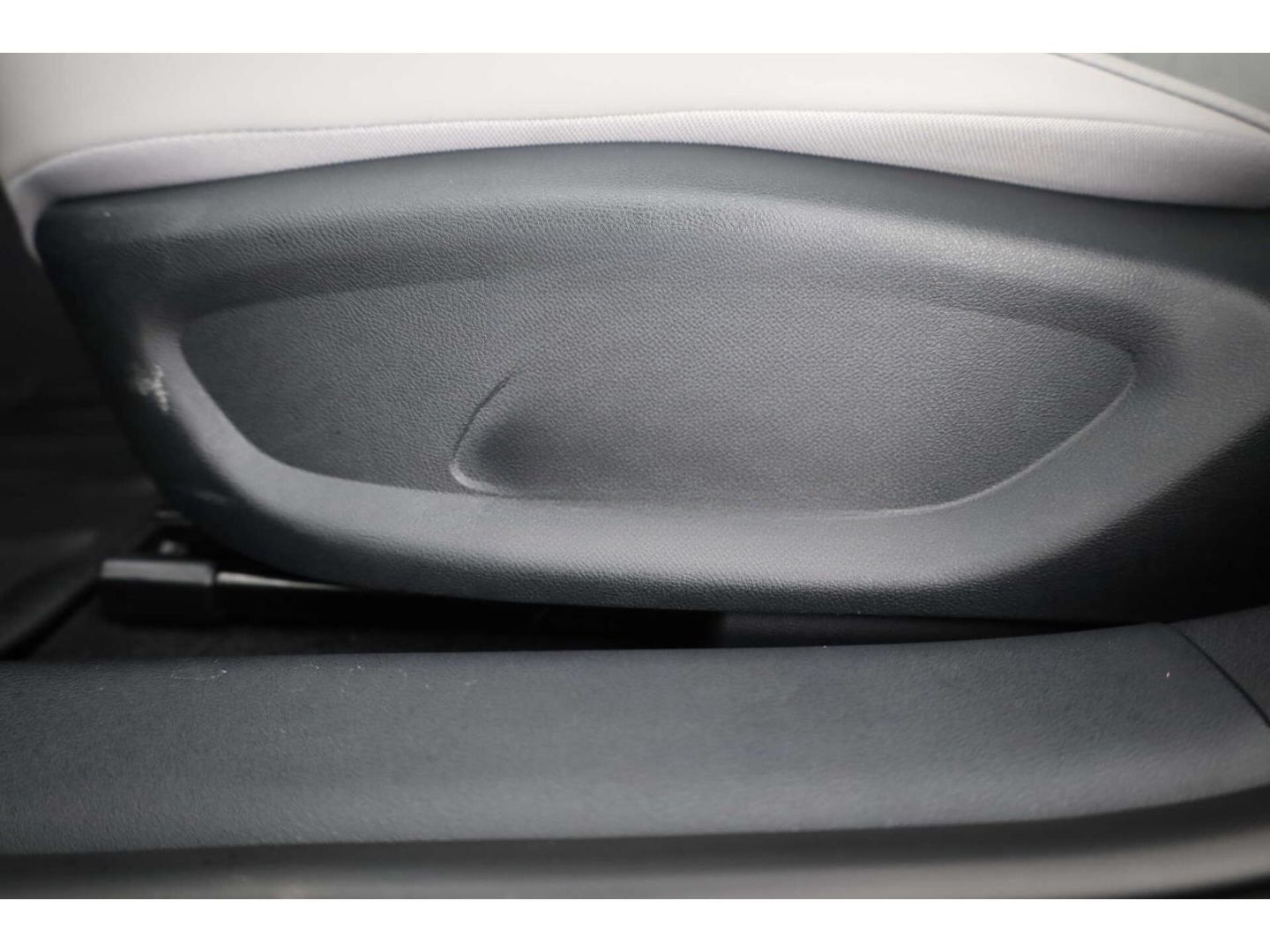 BYD Seal 6 DM-i Touring Boost LP: 44.899,- /LED/SHZ/ foto 18