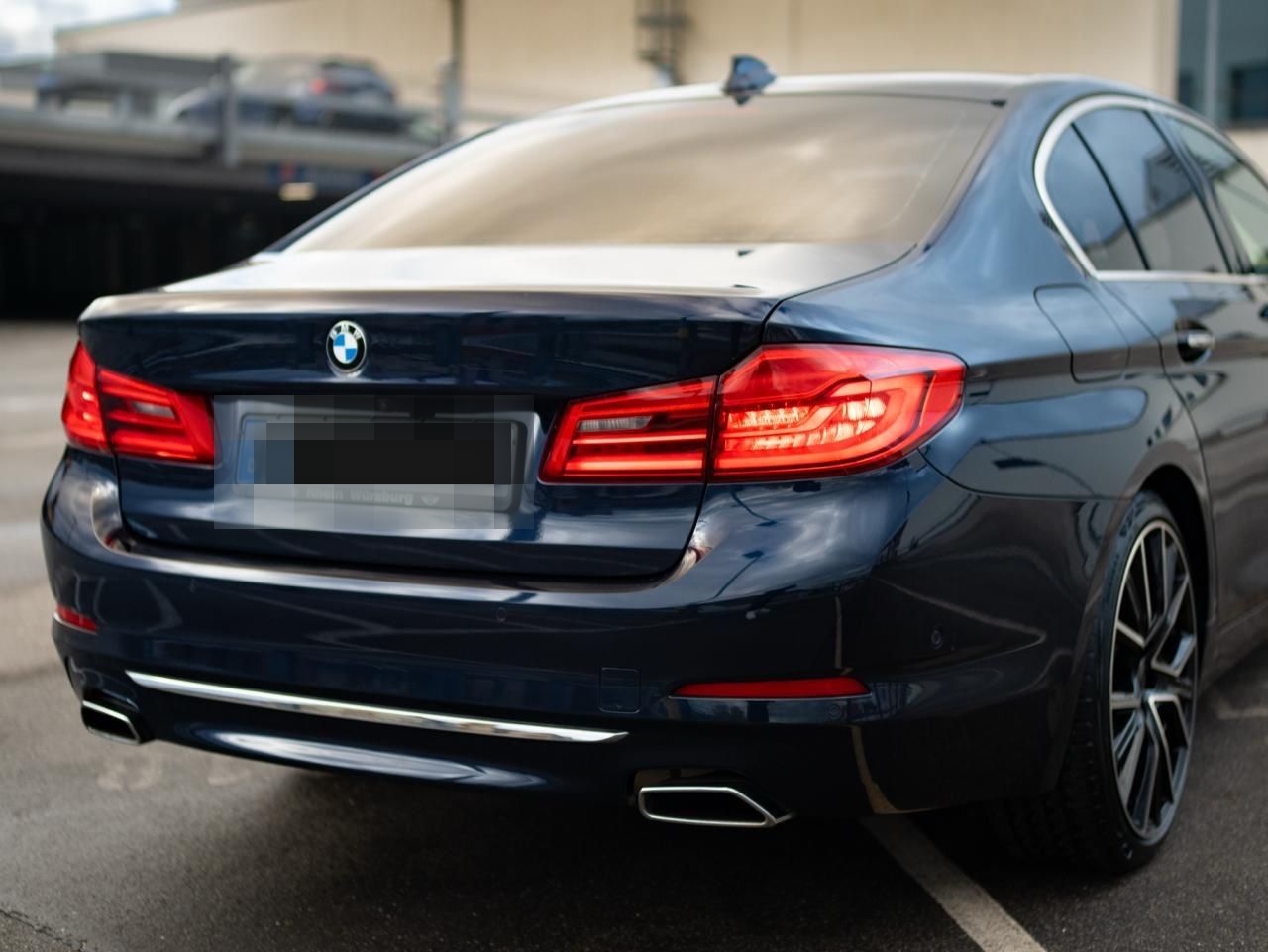 BMW 540i Lim *360CAM*LEDER*LUXERYLINE*MEM*SITZ  foto 2